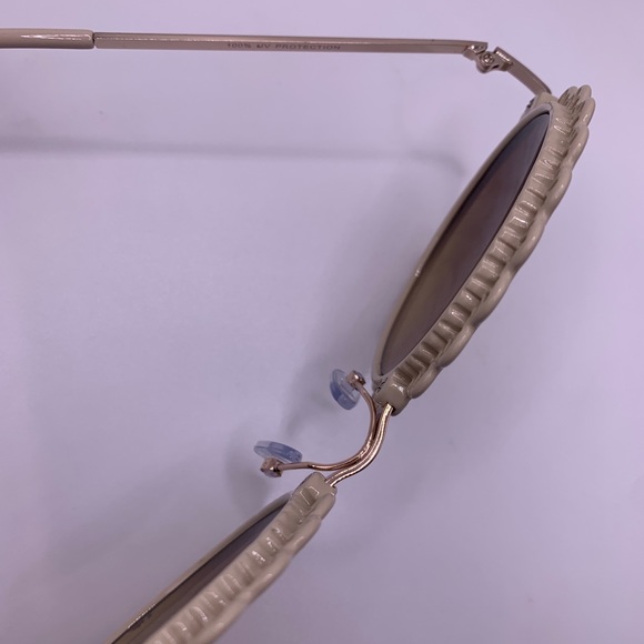 Shade in Style - Picture 4 of 4